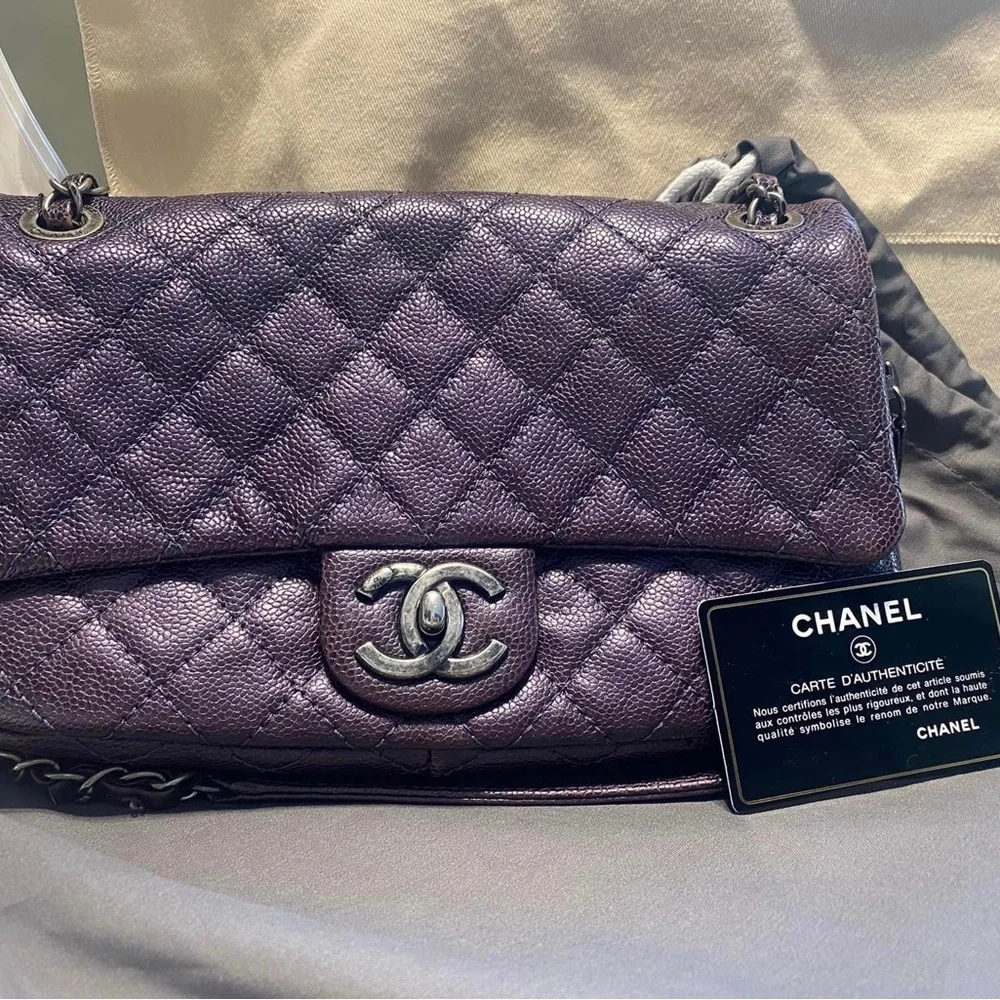 Chanel Easy Flap Shoulder Bag - Picture 1 of 7